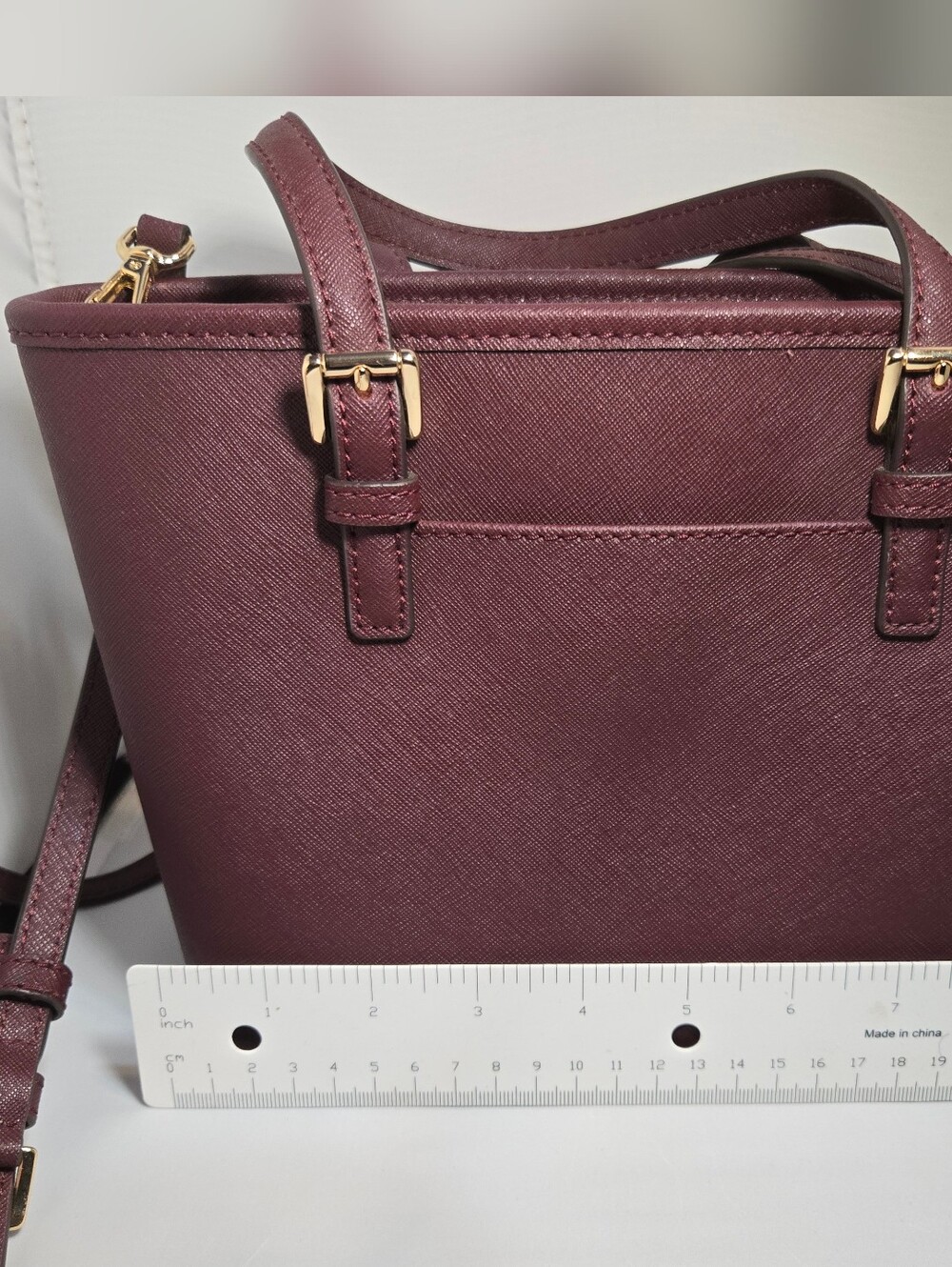 Michael Kors Women's Jet Set Travel Saffiano Leather Tote - Picture 9 of 16
